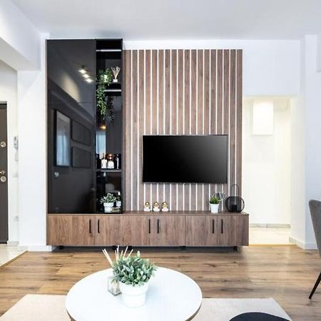 Majestic Apartament With View In Magheru Bucarest Extérieur photo