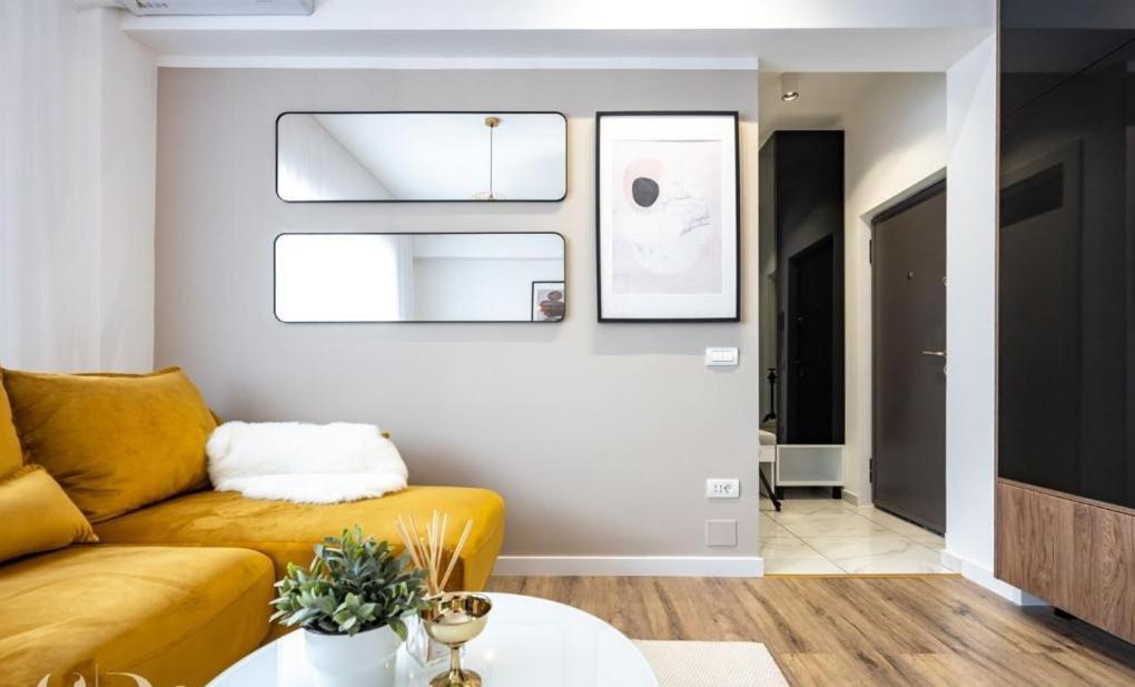 Majestic Apartament With View In Magheru Bucarest Extérieur photo