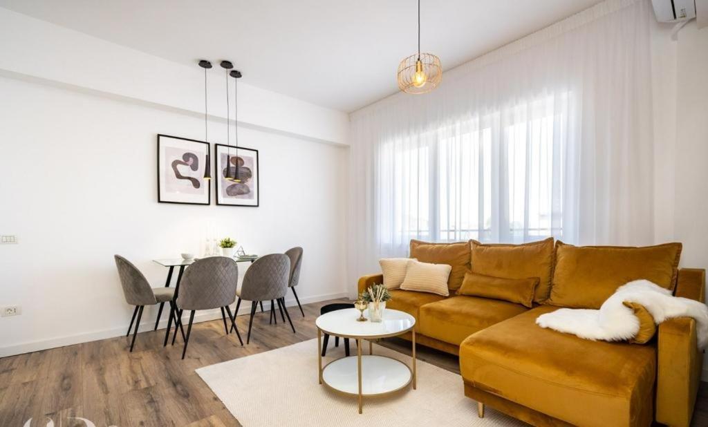Majestic Apartament With View In Magheru Bucarest Extérieur photo