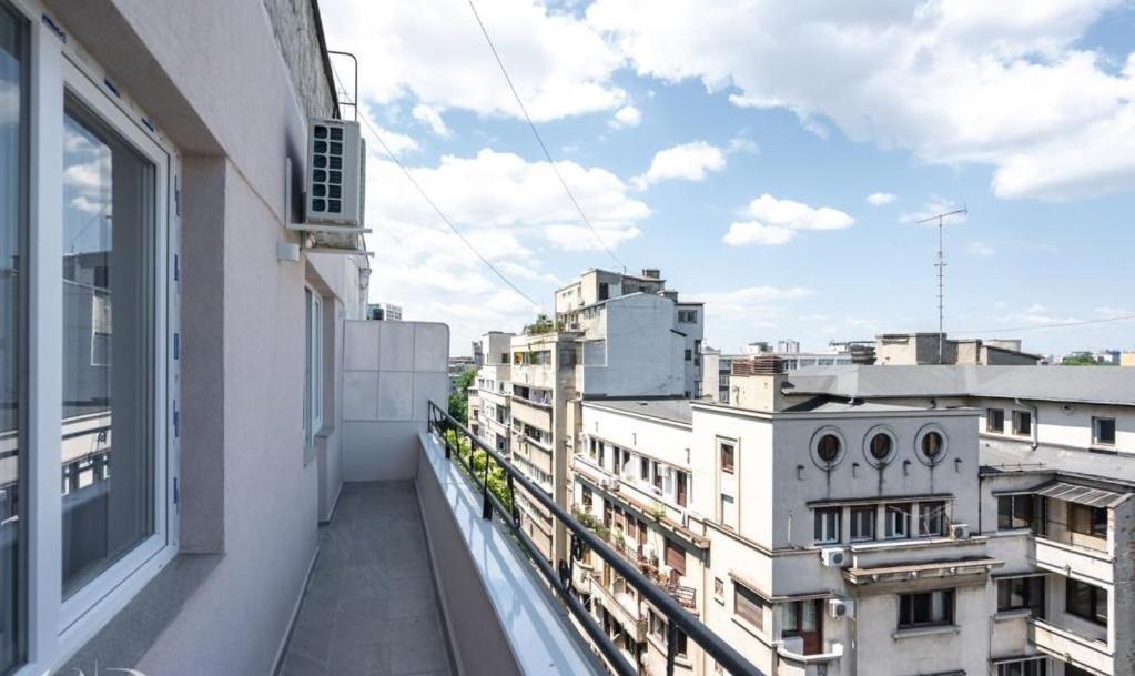 Majestic Apartament With View In Magheru Bucarest Extérieur photo